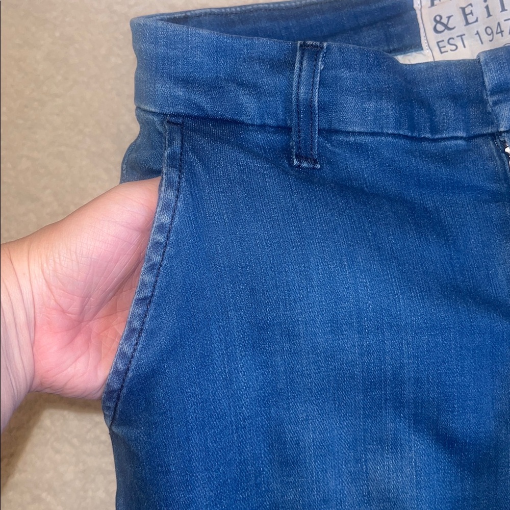 Frank & Eileen “Wicklow”‎ Italian Denim Crop Pants Blue Size 4 NWOT - Picture 13 of 13